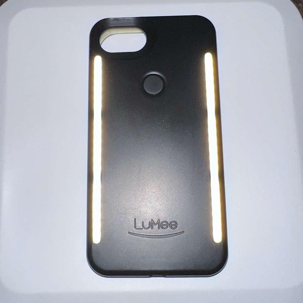 iPhone 8 light up case